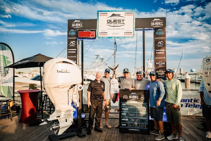 The Shakedown crew posing with their 52.2 lb yellowfin tuna at the Atlantic City weigh station